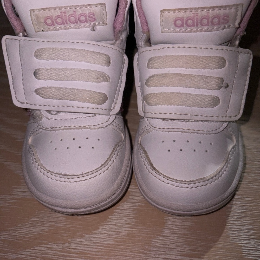 adidas HOOPS MID 2.01 Kids High Top Sneakers - White and Pink Glitter Strips - Picture 7 of 8